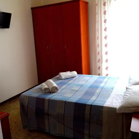 Pensión In Guest - New Cirene Double Comfort Rímini