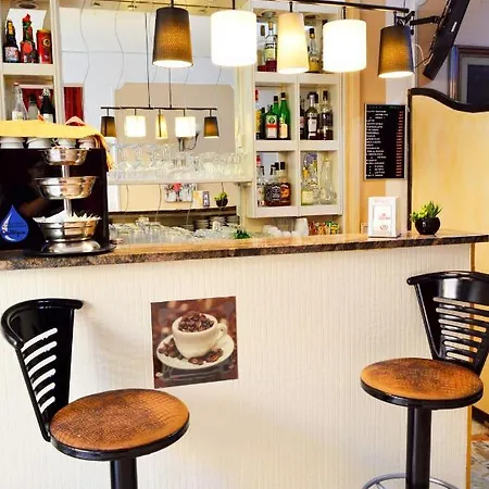 In Guest - New Cirene Double Comfort Гостевой дом *